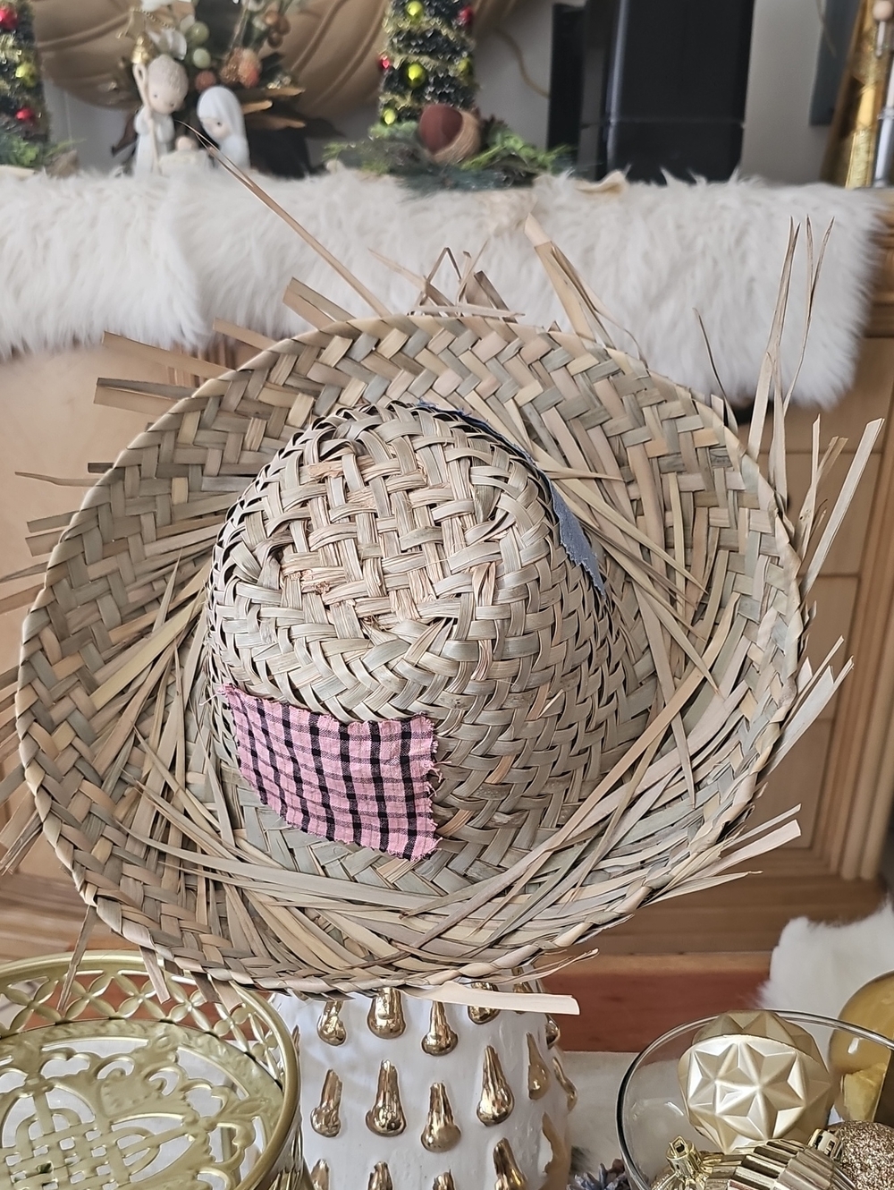 Straw Sun Hat with Pink Blue Red Green And Maroon Patches For Men And Women